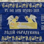 Плащаниця Богородиці з ангелами 120 х 80 см