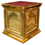 Престол 100х100 см, чеканка, литые иконы Золото